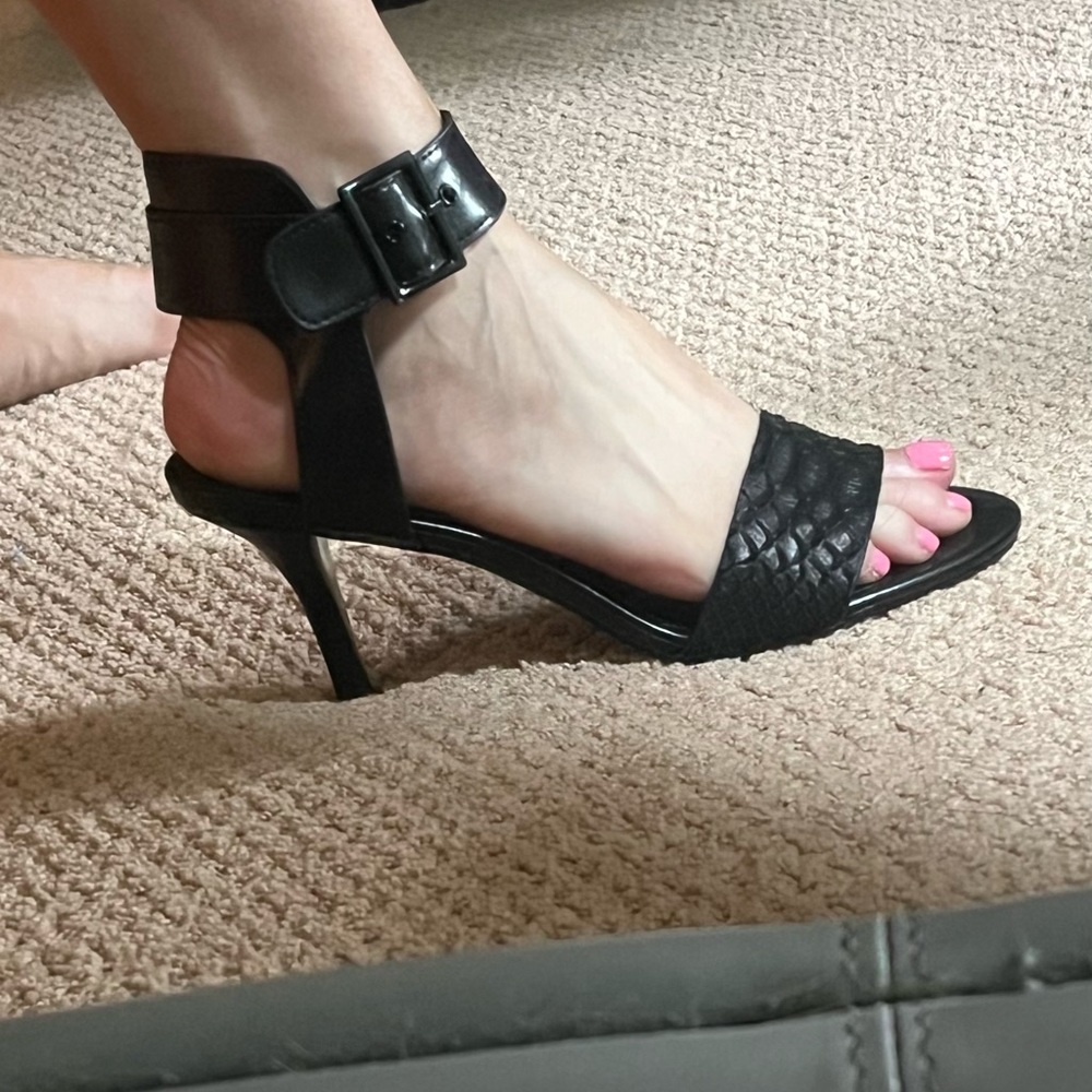 Steve Madden Black 3” Sandal Heels